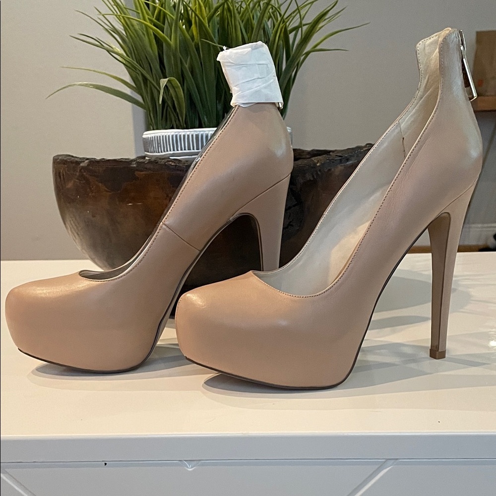 Aldo Classic Beige Heels